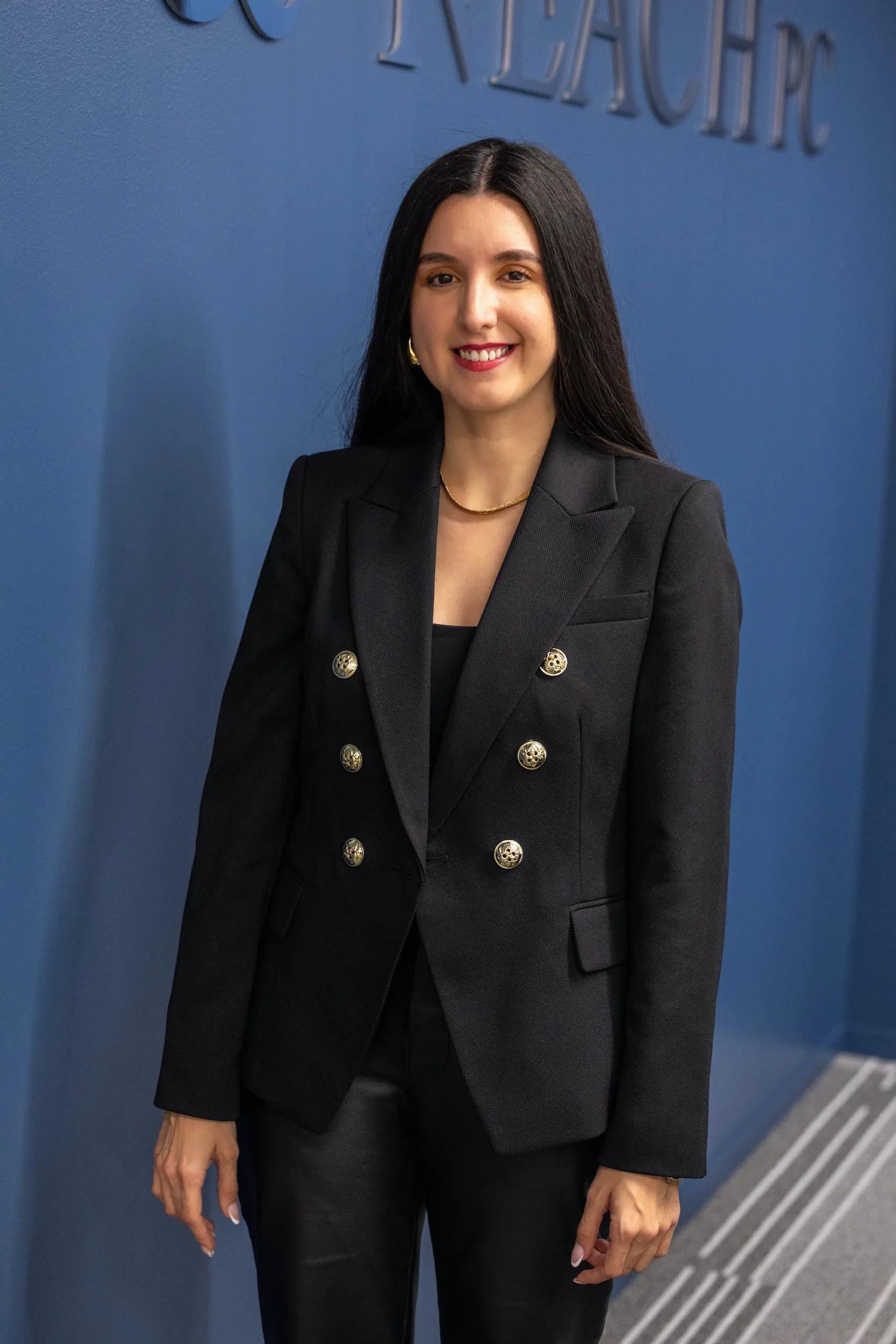 Irasema Rocha, Associate